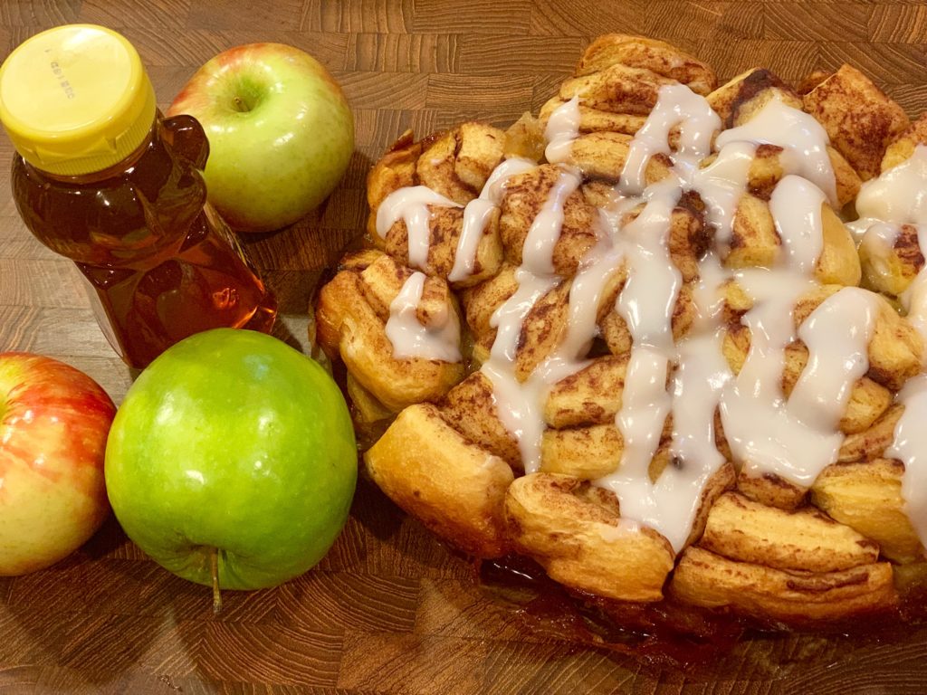 Finished Apple and honey cinnamon roll pull apart