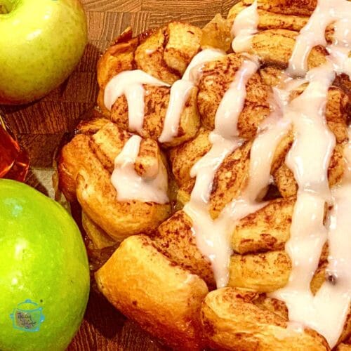 Finished Apple and honey cinnamon roll pull apart