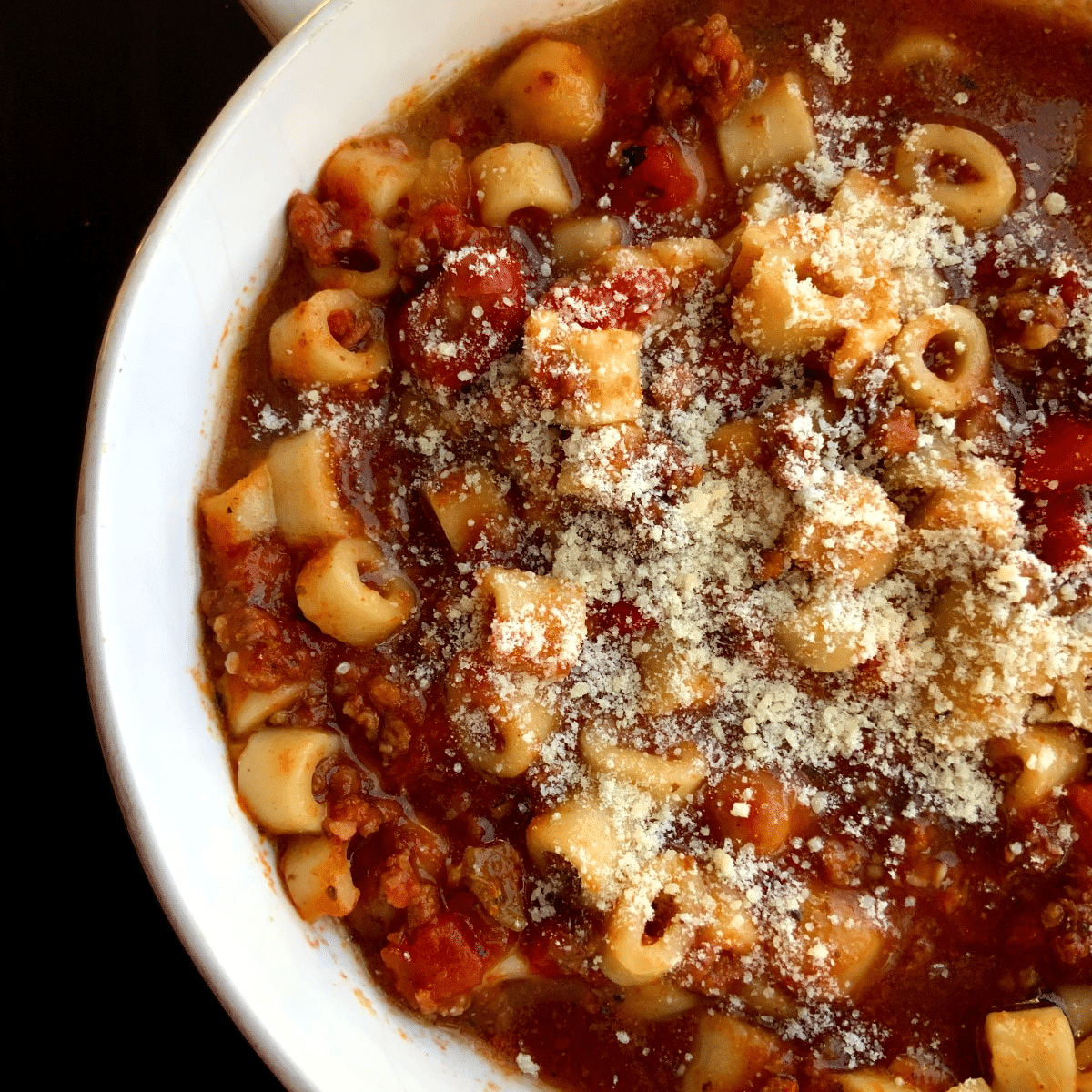 Lazy Slow Cooker Pasta e Fagioli - The Lazy Slow Cooker