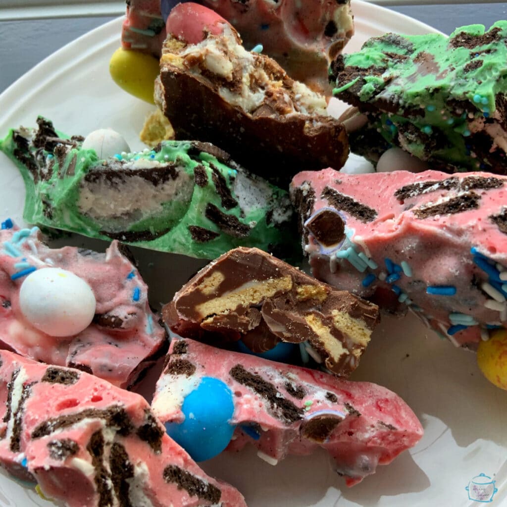 Side view of thick pieces of bark with a good view of the large chunks of oreos.