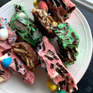 Side view of thick pieces of bark with a good view of the large chunks of oreos.