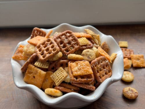 hash　フランキンセンス、コルレックス Slow Cooker Parmesan Ranch Snack Mix - The Lazy Slow Cooker