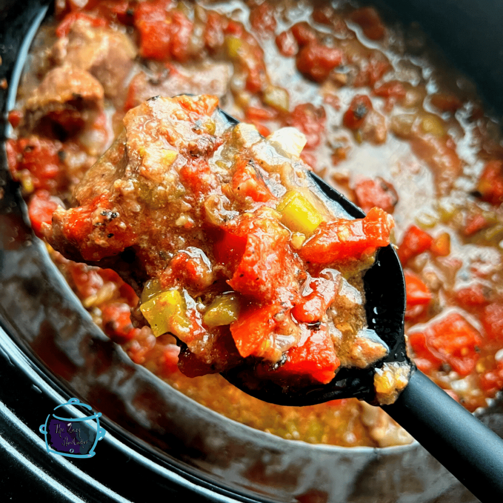 carne picada in slow cooker ready to be served