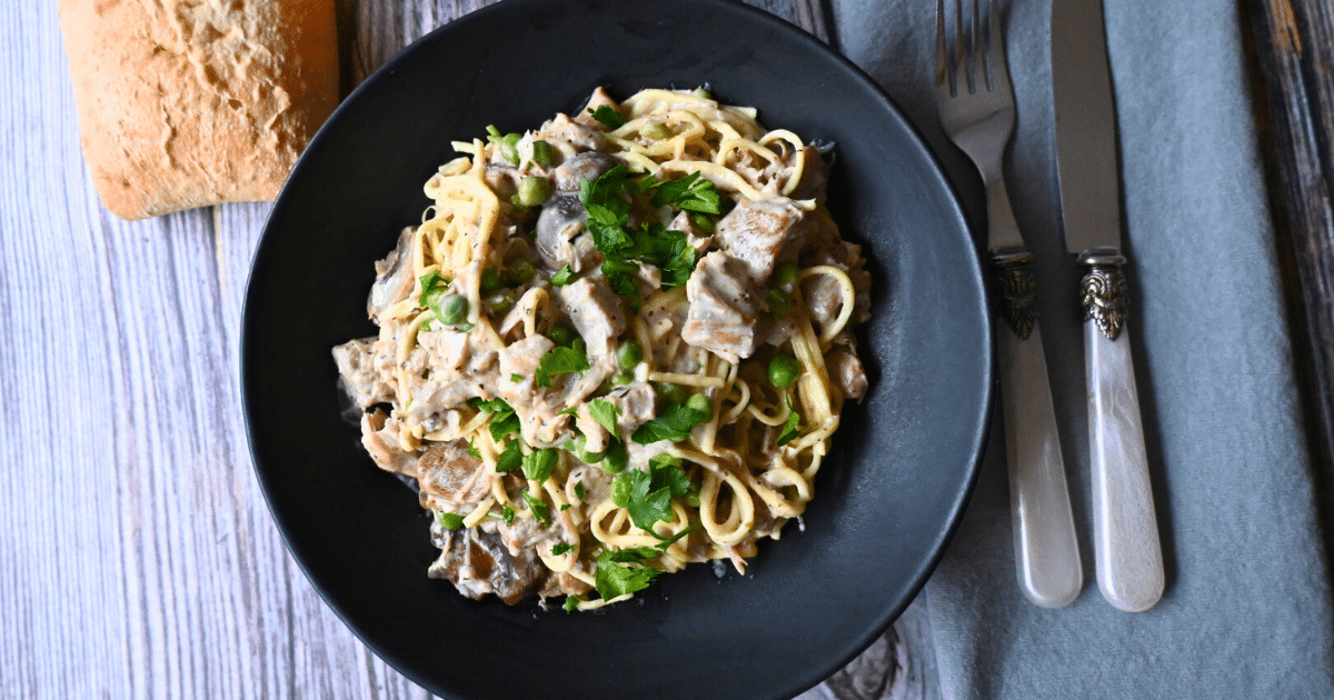 Slow Cooker Turkey Tetrazzini - Leftover Turkey Recipe